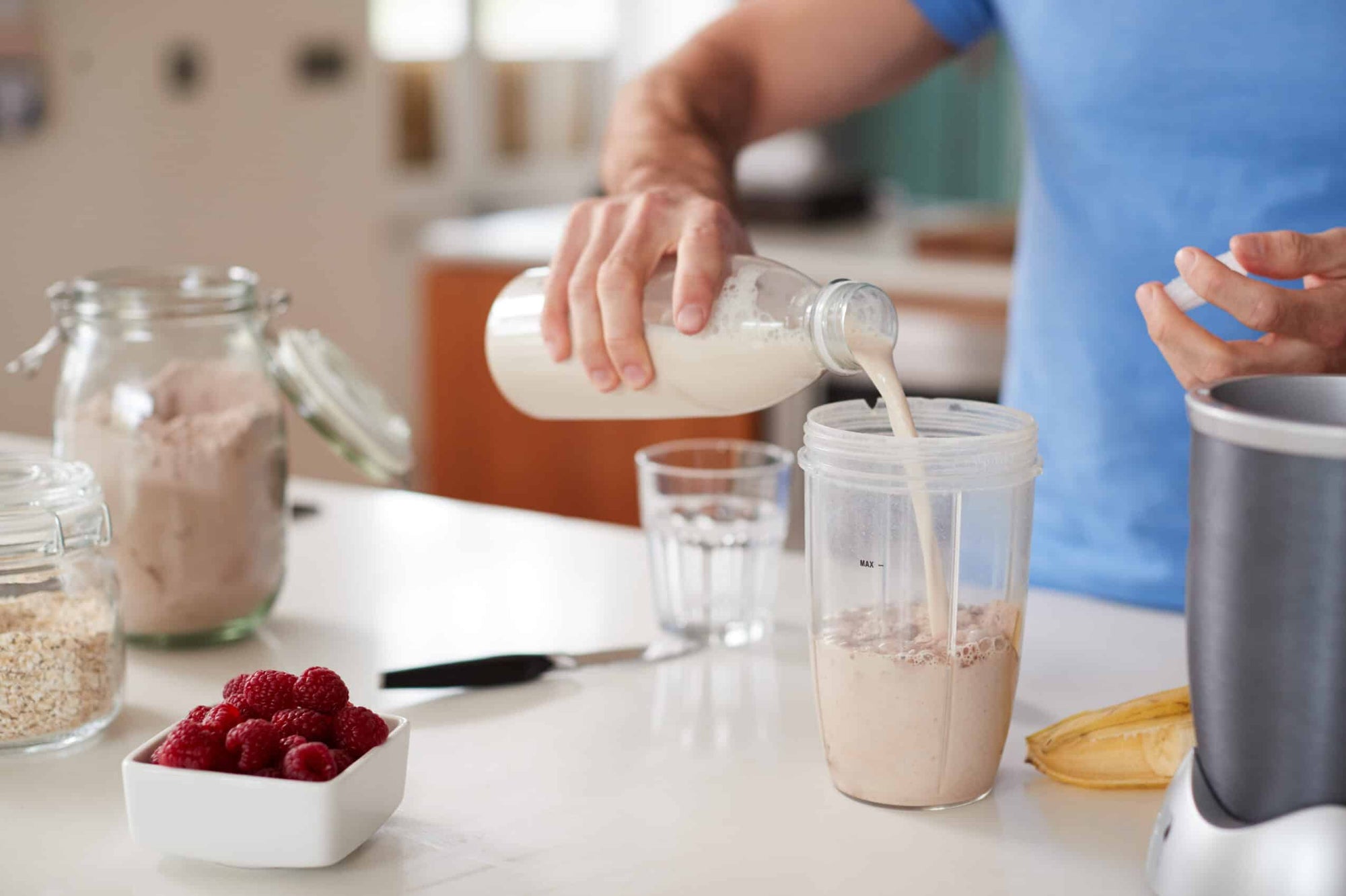 Protein Shakes and Weight Loss: Types, How It Works
